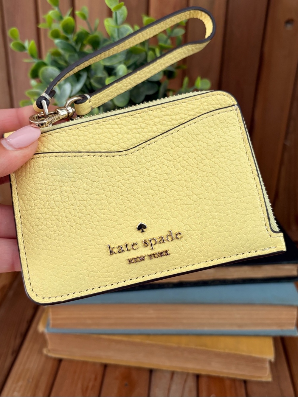 kate spade Pebbled Leather Wristlet Card Case in Yellow with Gold Hardware - Picture 3 of 9